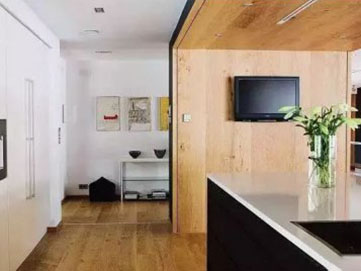 他們說(shuō)客廳要鋪木地板，